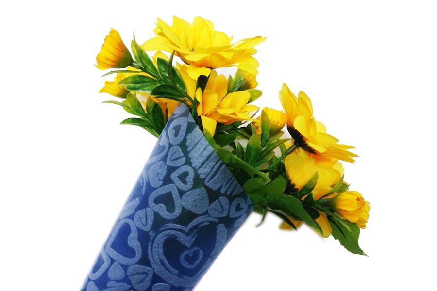 Why it is recommended to use non woven flower wrapping? 3 2 1 1