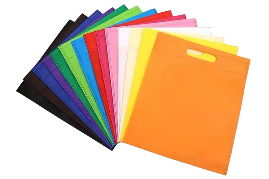 Non Woven D Cut Bag 1