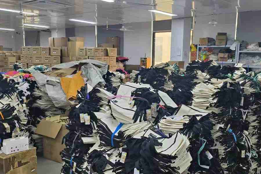 Non Woven Zipper Bag 10 non woven bag manufacturer 6 1